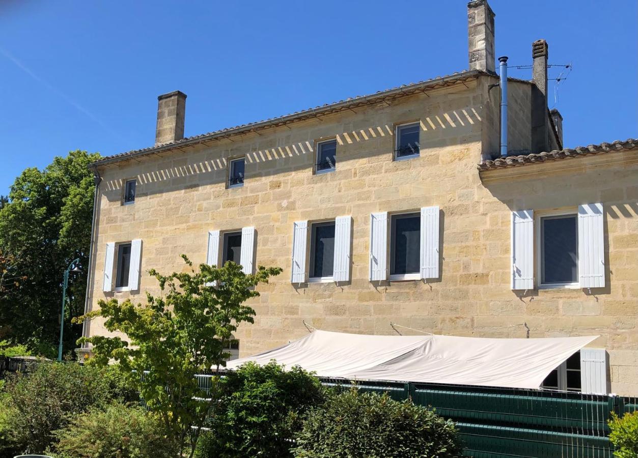Le Numero 15 Saint-Seurin-sur-l'Isle 외부 사진